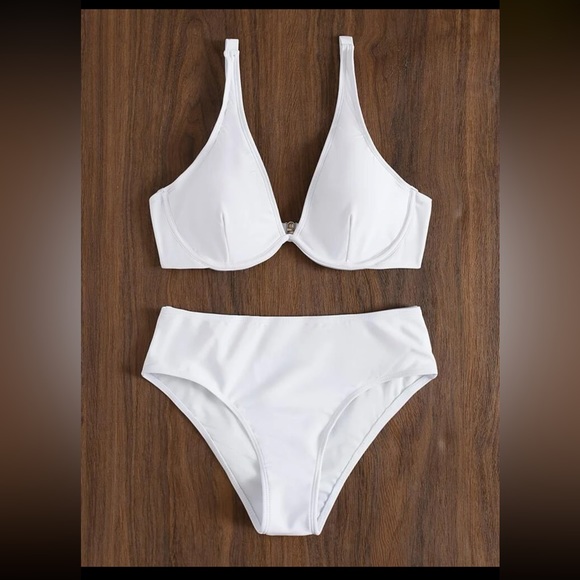 🎉Solid white Bikini BOTTOMS. Mid to high waisted bottoms. - Picture 3 of 5